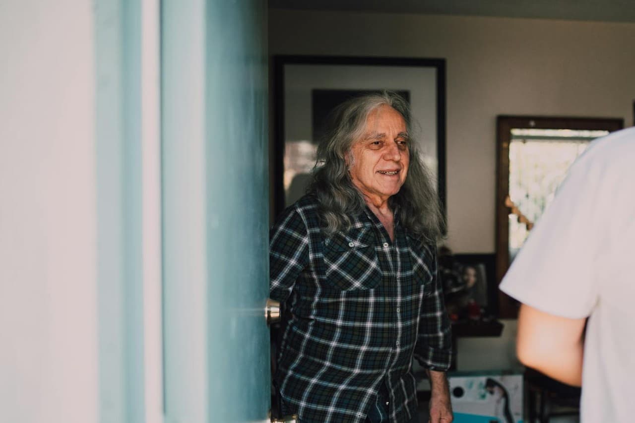 Care Home vs Home Care: What Is the Difference?